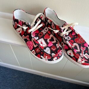 Valentines Day shoes size 38 NWOT